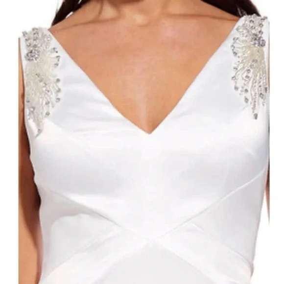 NWT Adrianna Papell Beaded Appliqué Charmeuse Mermaid Sleeveless Ivory Gown Sz 2 - Picture 12 of 16